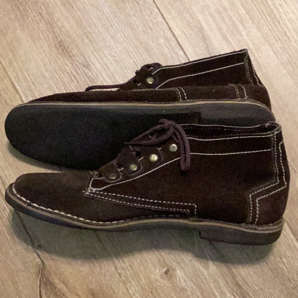 Brown Suede Lace-Up Shoes